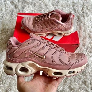 Nike Air Max Plus (Women’s)